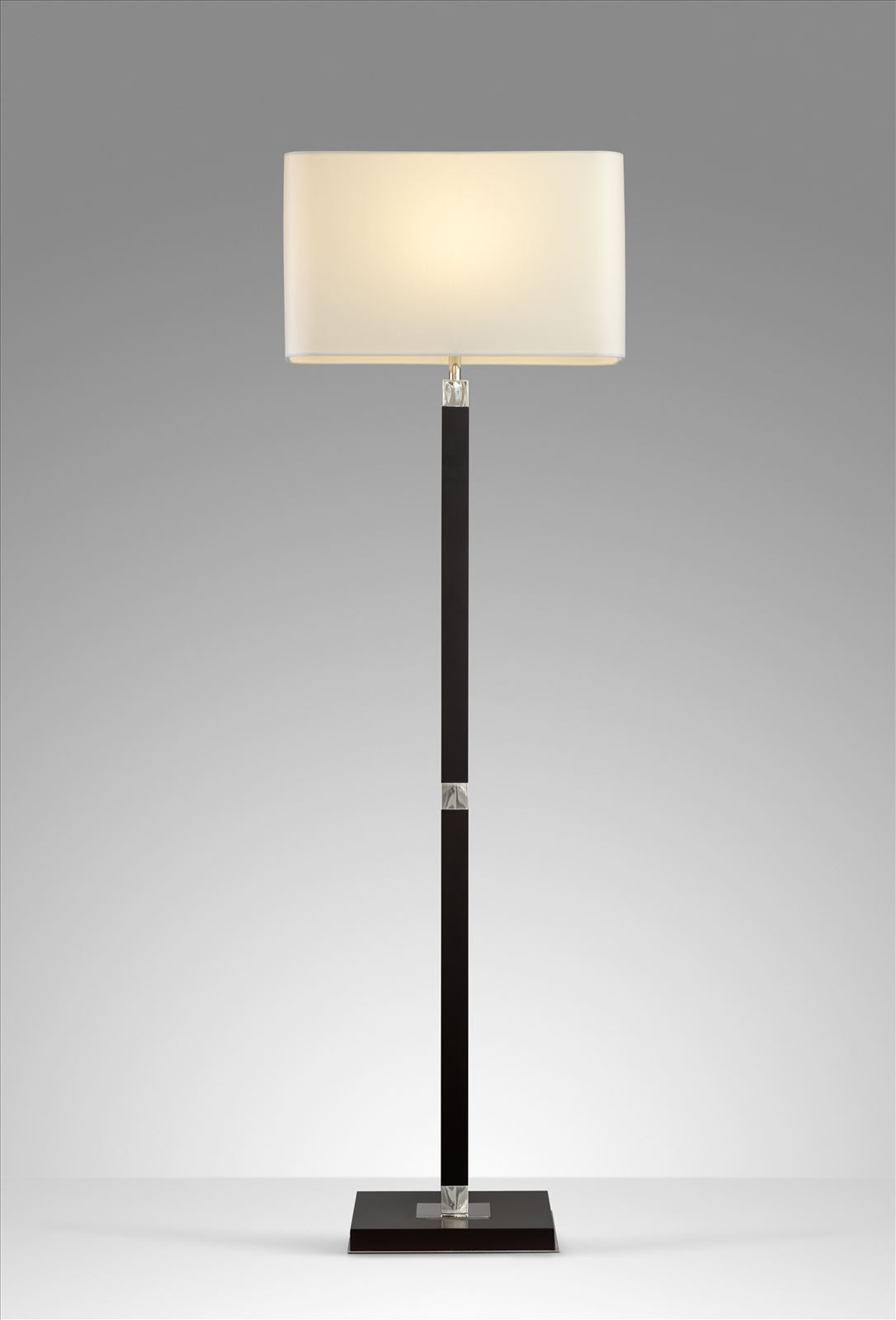 גופי תאורה מקטגוריית: מנורות עמידה  ,שם המוצר: גולדן אורנג'